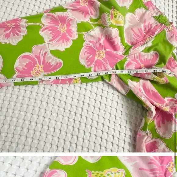 Lilly Pulitzer Women’s Cropped Straight Leg Pants Lavish Hibiscus Flowers - Picture 7 of 10